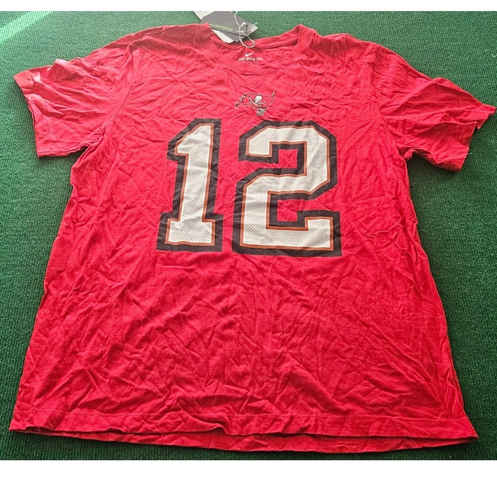 Nike Tom Brady Tampa Bay Buccaneers #12 NFL Red T-Shirt‎ Men's Large